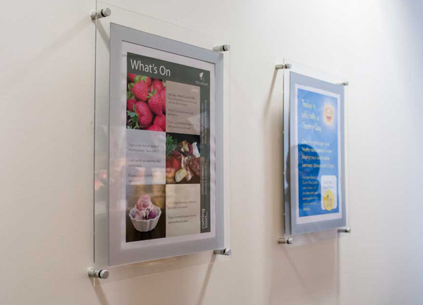 Cetak Wall Poster Digital Printing di jakarta